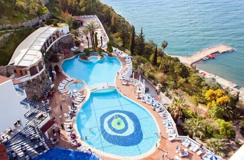 Indoor pool, 2 outdoor pools, pool umbrellas, sun loungers