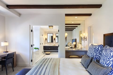 Frette Italian sheets, premium bedding, pillowtop beds, in-room safe