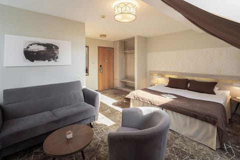 Superior Double or Twin Room | Desk, iron/ironing board, cribs/infant beds, free WiFi