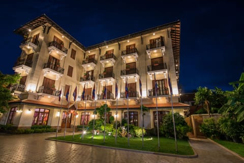 Front of property - evening/night