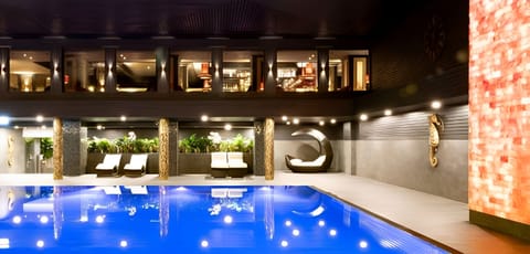 Indoor pool, seasonal outdoor pool, sun loungers