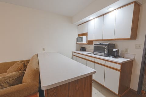 Room, 2 Double Beds, Non Smoking | Private kitchenette | Mini-fridge, microwave, coffee/tea maker