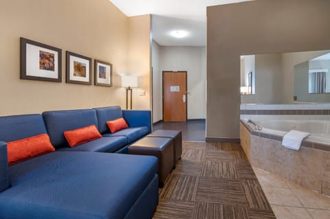 Suite, 1 King Bed, Non Smoking (Upgrade) | Premium bedding, pillowtop beds, in-room safe, desk
