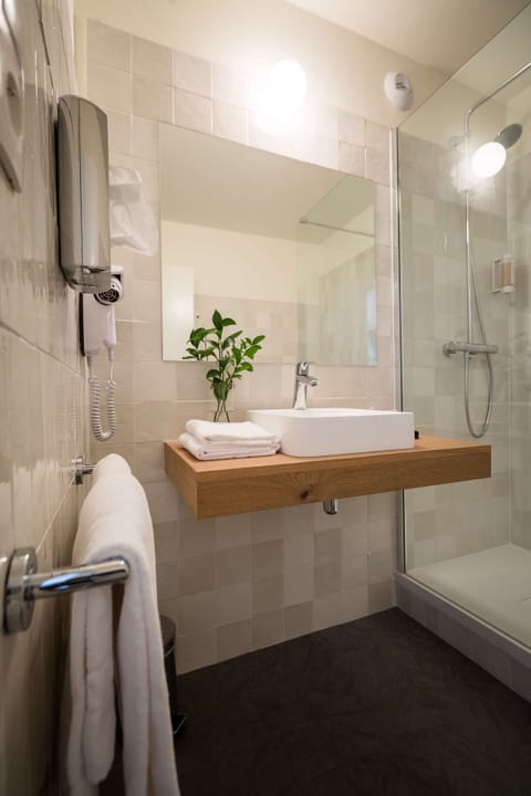 Free toiletries, hair dryer, bidet, towels