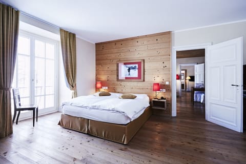 Superior Apartment | Premium bedding, in-room safe, free WiFi, bed sheets