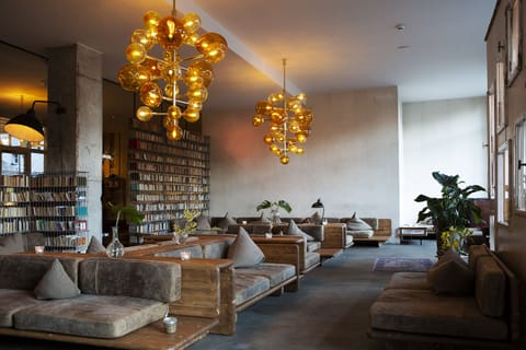 Cocktail bar