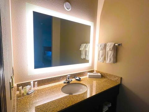 Desk, blackout drapes, iron/ironing board, free cribs/infant beds