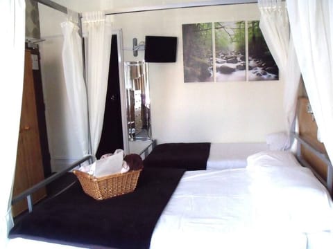 Family Room, Ensuite