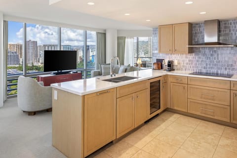 LXR Deluxe Suite, 2 Bedrooms, Ocean View (Newly Renovated) | Private kitchen | Fridge, microwave, stovetop, coffee/tea maker