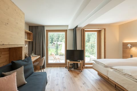 Comfort Double Room, 1 Bedroom, Garden Area | 1 bedroom, hypo-allergenic bedding, down comforters, in-room safe