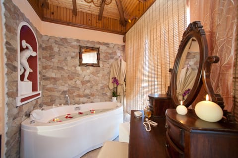 Junior Suite, Sea View | Deep soaking bathtub