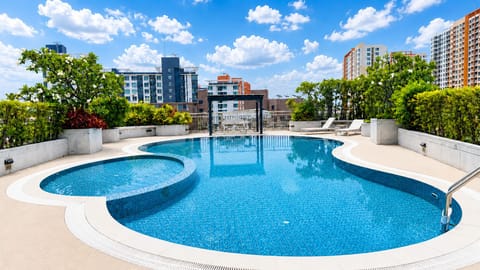 Outdoor pool, sun loungers