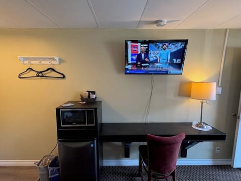 Classic Single Room | Individually decorated, individually furnished, desk, free WiFi