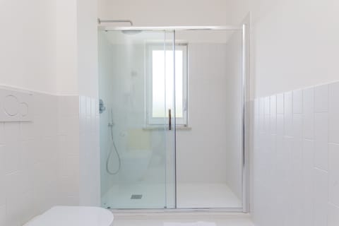 Quadruple Room | Premium bedding, desk, blackout drapes, soundproofing