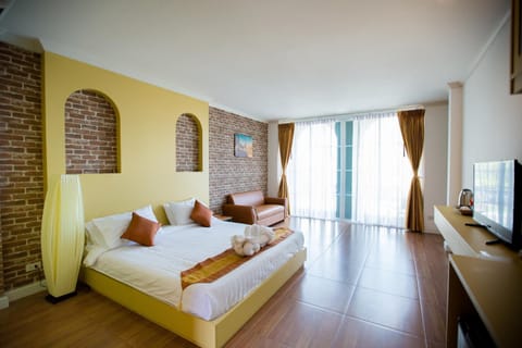 Blackout drapes, free WiFi, bed sheets, wheelchair access