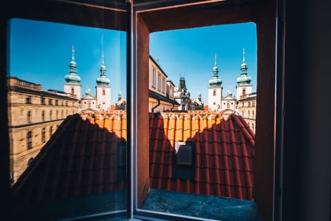 Design Triple Room (Triple Room) | City view
