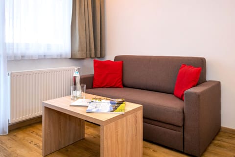Comfort Suite, 2 Bedrooms, Balcony | Hypo-allergenic bedding, in-room safe, desk, free WiFi