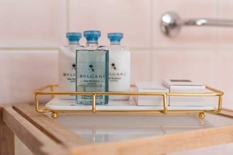 Junior Suite, 2 Bedrooms, Sea View | Bathroom | Free toiletries, hair dryer, slippers, towels