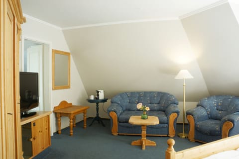 Comfort Double Room (Balcony or Terrace) | In-room safe, free WiFi, bed sheets