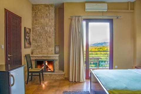 Comfort Double Room, Hot Tub, Mountain View | Pillowtop beds, individually decorated, blackout drapes, free WiFi