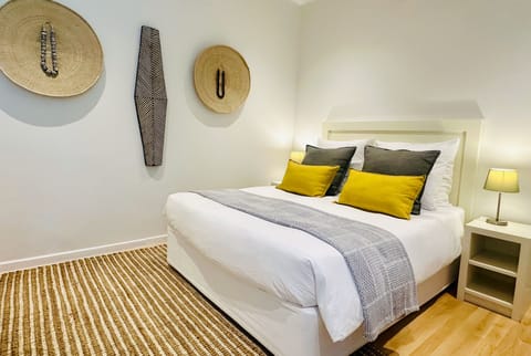 Superior Double Room | Minibar, in-room safe, individually decorated, individually furnished