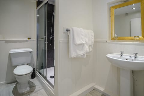 Superior Double Room, Ensuite | Bathroom