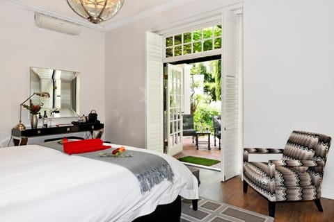 Superior Deluxe Pool 3 | Minibar, in-room safe, soundproofing, free WiFi