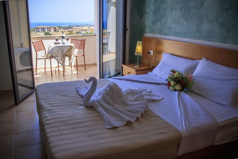 Minibar, in-room safe, desk, blackout drapes