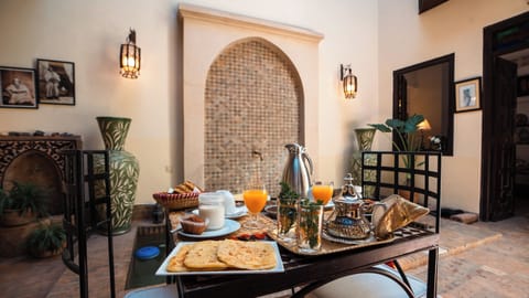 Free daily full breakfast