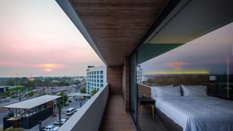 Suite, 1 Bedroom, Balcony | In-room safe, desk, blackout drapes, soundproofing