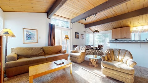 Condo, 2 Bedrooms | Living area | TV