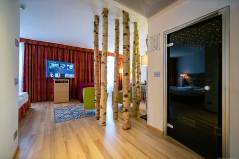 Executive Quadruple Room | Frette Italian sheets, premium bedding, minibar, in-room safe