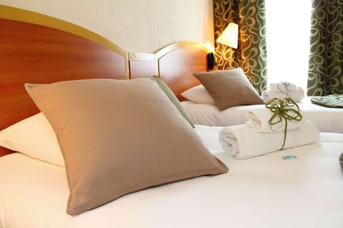 Soundproofing, Internet, alarm clocks