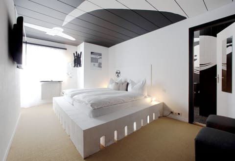 Brand Room with Double bed | Premium bedding, individually decorated, iron/ironing board, free WiFi