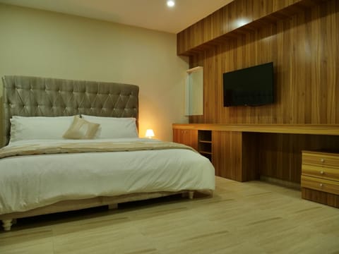 Premium bedding, down comforters, memory foam beds, minibar