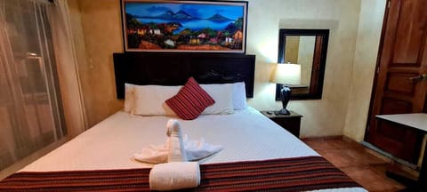 Room (#5) | Soundproofing, WiFi (free), bed sheets