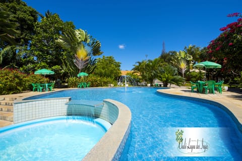 2 outdoor pools