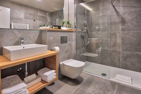 Free toiletries, hair dryer, towels, soap