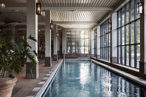 Couples treatment rooms, sauna, steam room, hot springs, body treatments