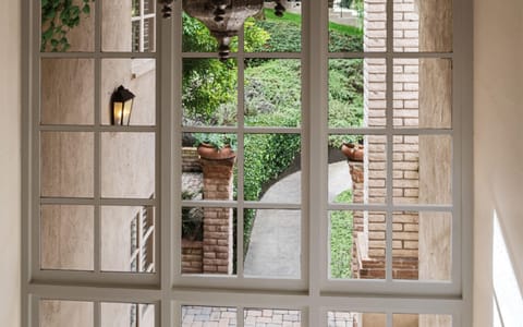 Hypo-allergenic bedding, in-room safe, desk, iron/ironing board