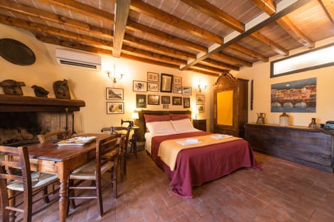 Double Room, Fireplace | In-room dining