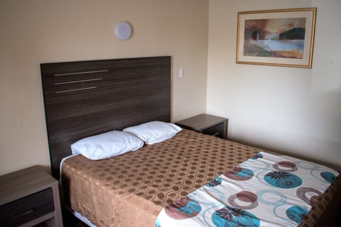 Desk, soundproofing, iron/ironing board, free WiFi