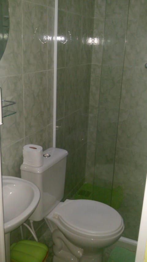 Double Room, 1 Double Bed, Non Smoking | Bathroom | Shower