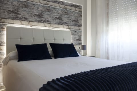 Double or Twin Room | Free WiFi, bed sheets, wheelchair access