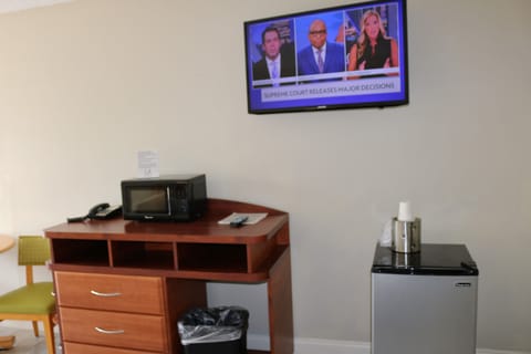 Premium bedding, pillowtop beds, in-room safe, laptop workspace