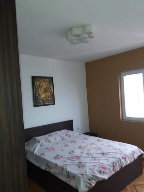 Economy Twin Room, 1 Bedroom, Shared Bathroom | Egyptian cotton sheets, premium bedding, down comforters