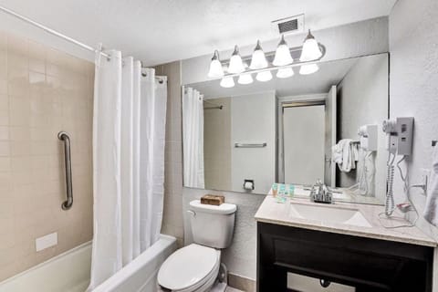 Deep soaking tub, rainfall showerhead, free toiletries, hair dryer