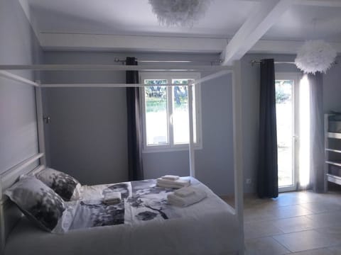 Double Room, Terrace | Individually decorated, individually furnished, desk, blackout drapes