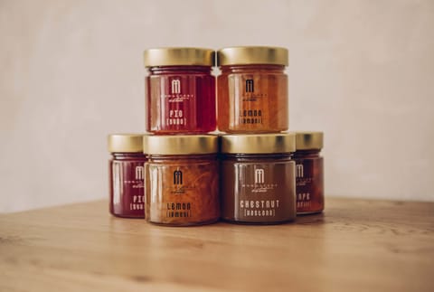 Daily continental breakfast (EUR 14 per person)