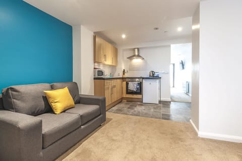 Meadfoot (Split Level) | 1 bedroom, iron/ironing board, free WiFi, bed sheets